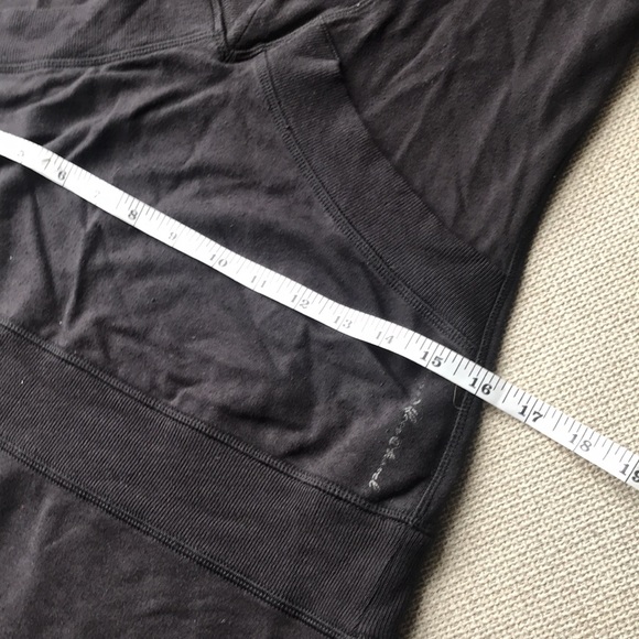 Lululemon dress - Picture 4 of 7